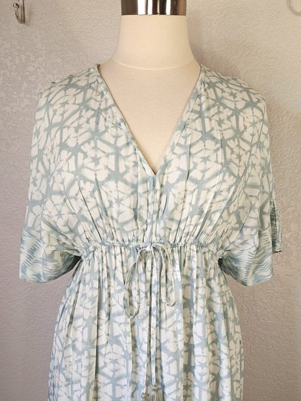 World Market L/XL Mira Kaftan Dress Lightweight Boho Elastic Waist Tassel - Picture 4 of 6